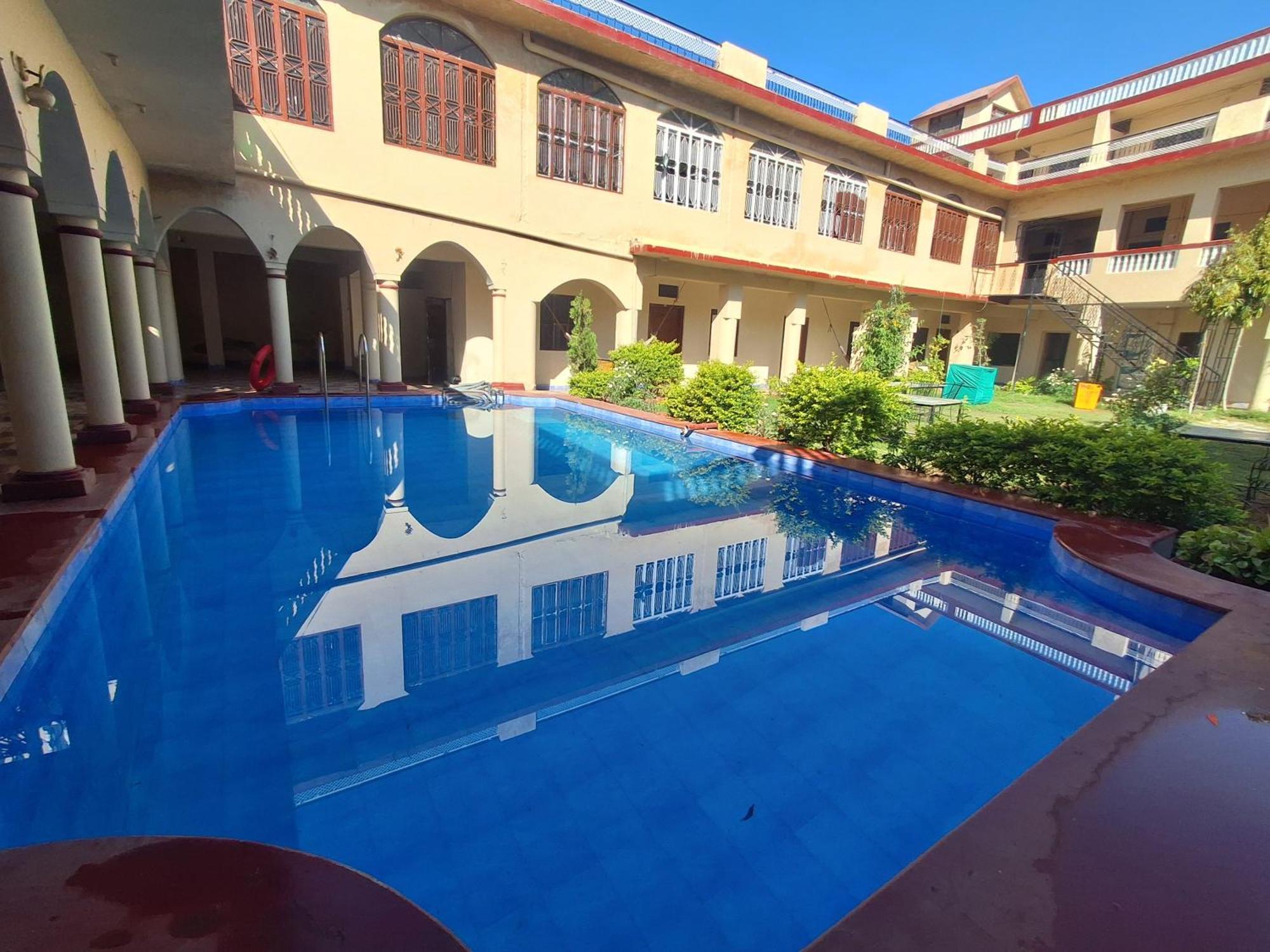 Hotel Om Pushkar Esterno foto